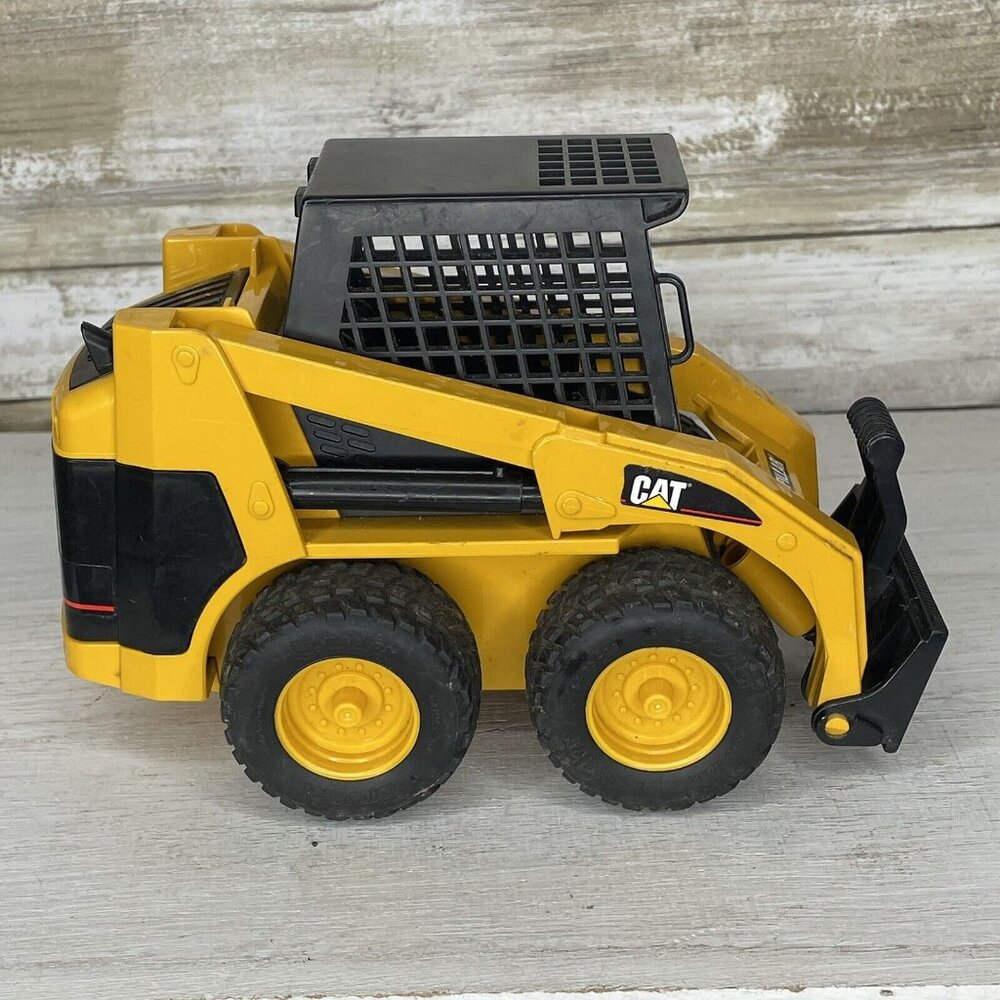 Yellow CAT Delta Loader Caterpillar Bruder Toy Construction Vehicle Germany READ
